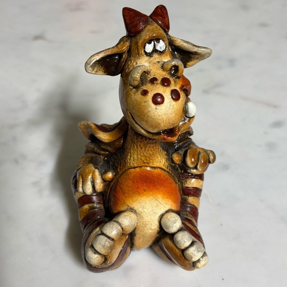 1986 Beasties of the Kingdom Phizzle the Baby Dragon signed clay figurine - Picture 2 of 16